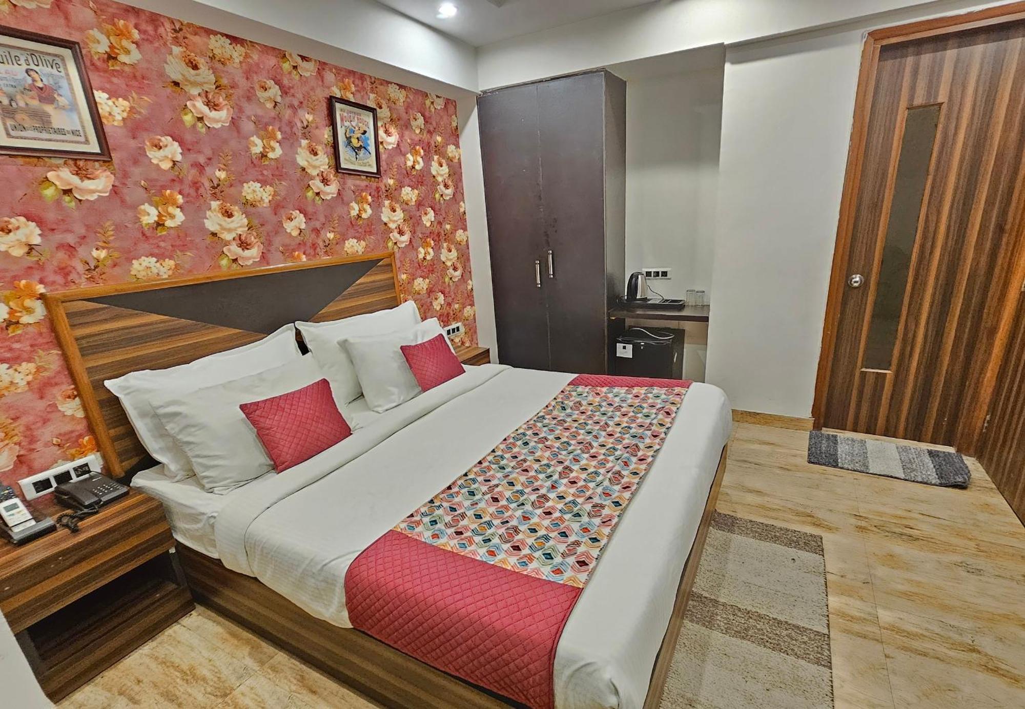 ניו דלהי Hotel Linda Suites Near International Airport By La Casa מראה חיצוני תמונה